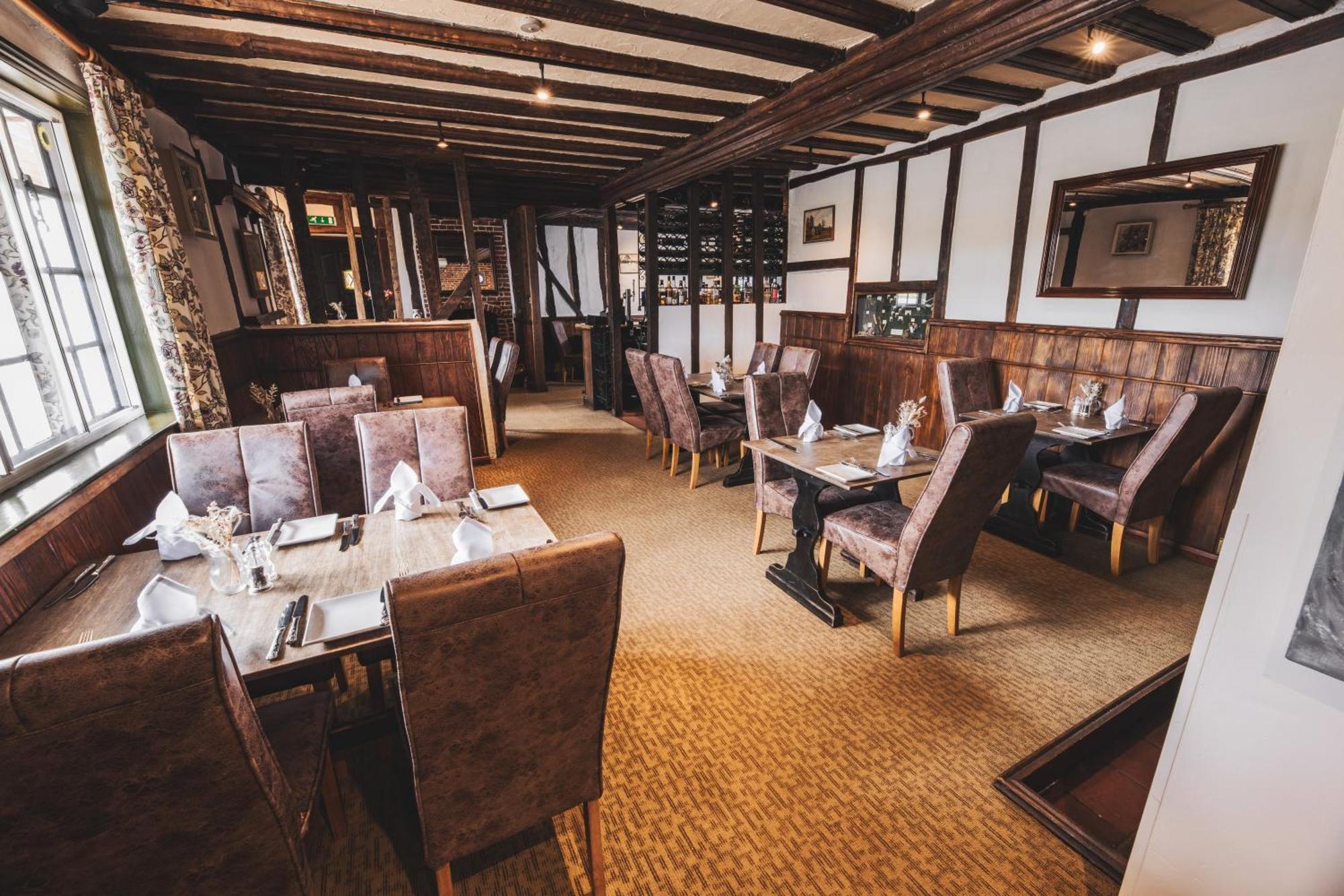 The Auberge Yaxley  Екстериор снимка