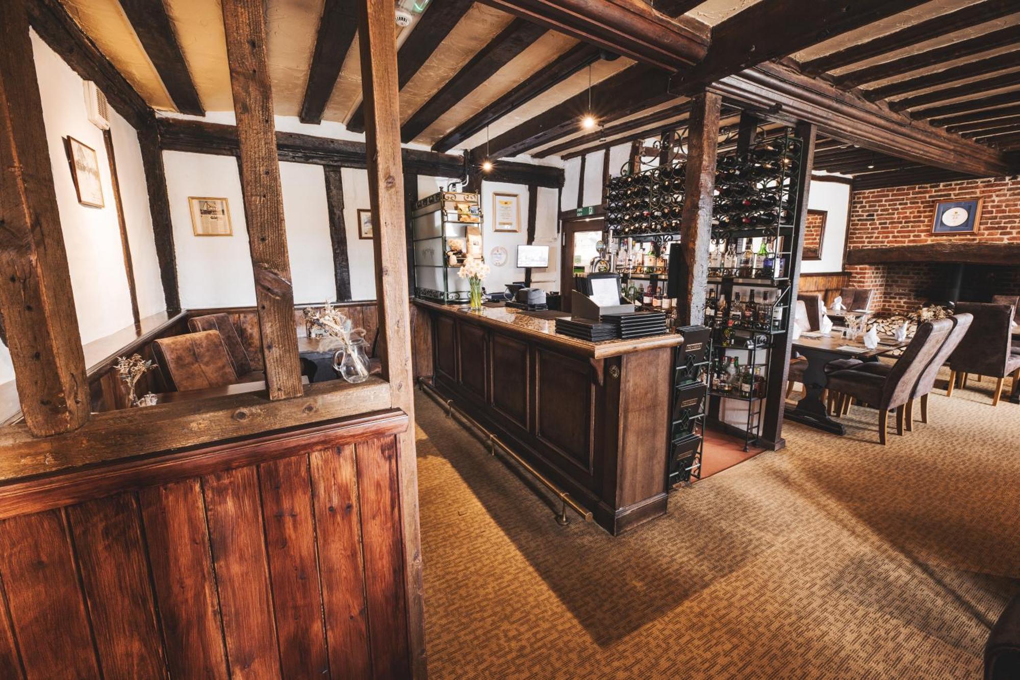 The Auberge Yaxley  Екстериор снимка